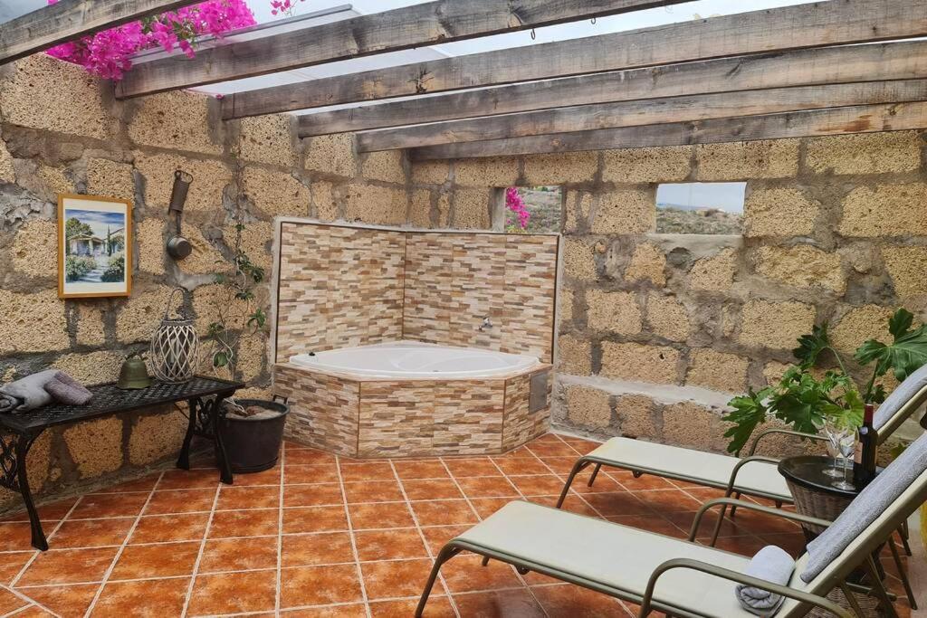 Lovely Two Bedroom Apartment With Amazing View Tejina de Isora Eksteriør bilde