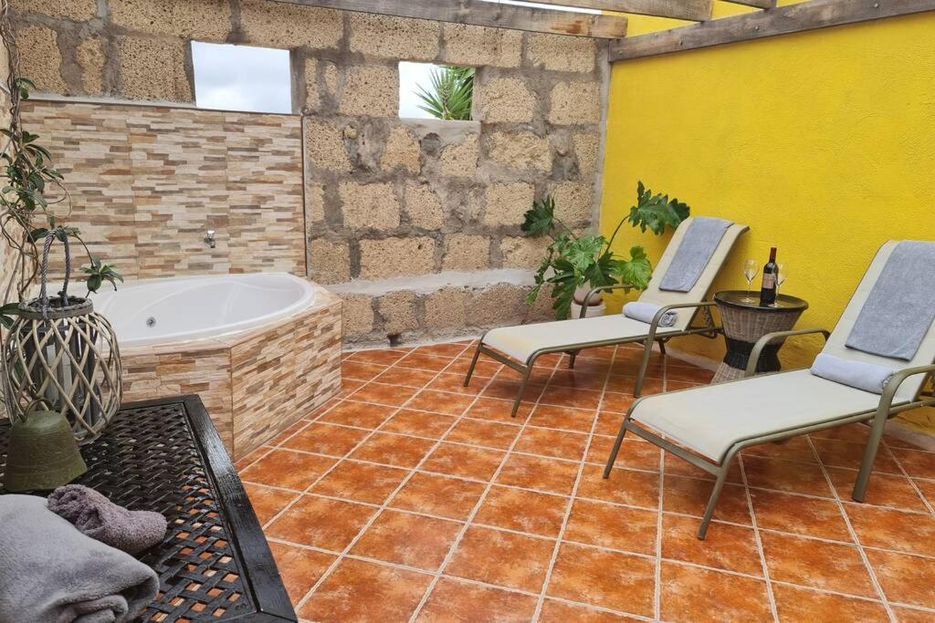 Lovely Two Bedroom Apartment With Amazing View Tejina de Isora Eksteriør bilde